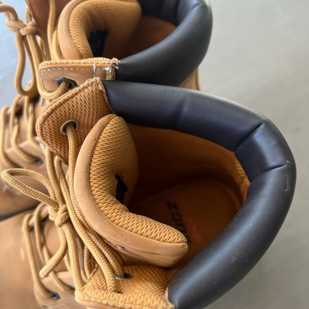 Lugz Men's Golden Wheat /Tan Boots 6